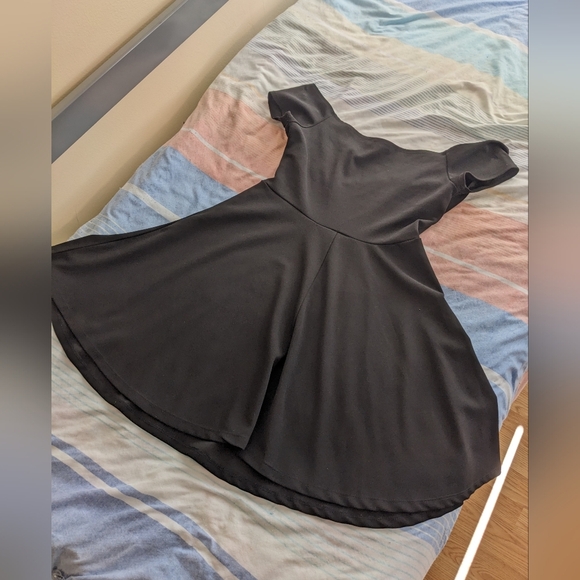 Black Over the Shoulder Mini  Dress - Picture 4 of 8